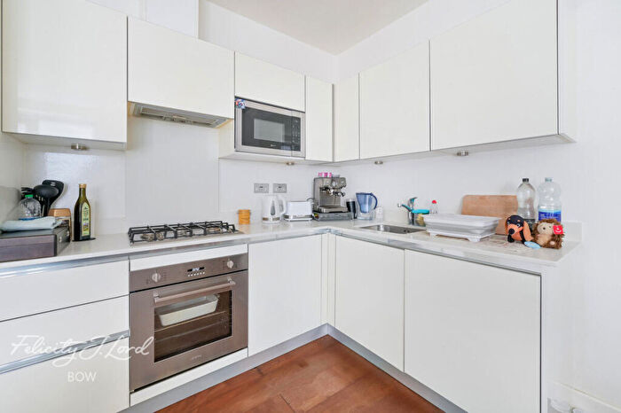 1 Bedroom Apartment For Sale In Blair Street, London, E14