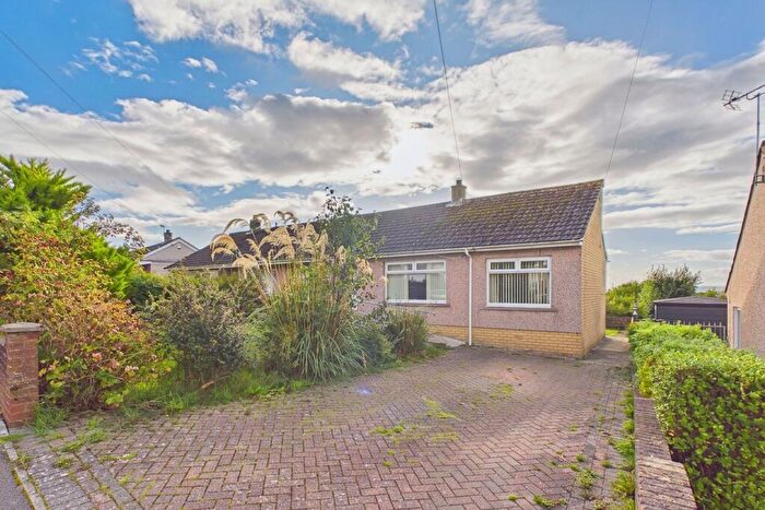 3 Bedroom Semi-Detached Bungalow For Sale In Chaucer Road, Workington, CA14
