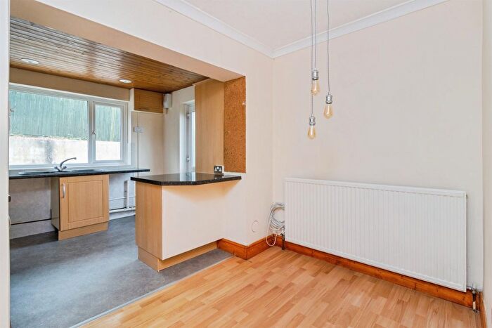 2 Bedroom Semi-Detached Bungalow For Sale In Carlton Drive, Preston, Paignton, TQ3