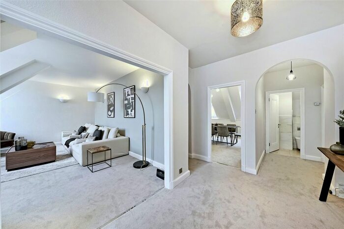 4 Bedroom Flat To Rent In Princes Gate Court, Exhibition Road, Knightsbridge, London, SW7