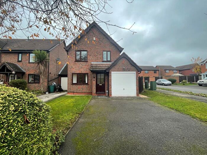 3 Bedroom Link Detached House To Rent In Lindale Close, Gamston, NG2