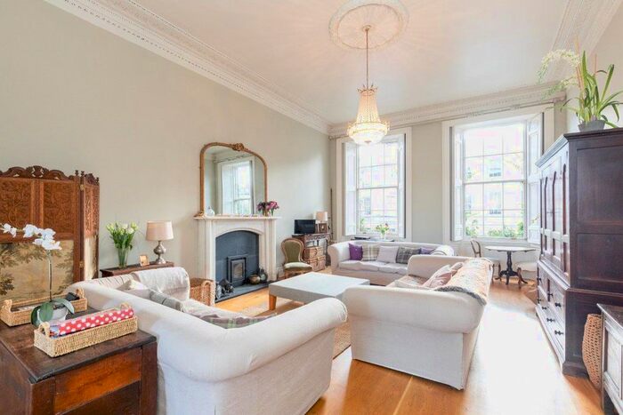 2 Bedroom Flat To Rent In Great King Street, New Town, Edinburgh, EH3