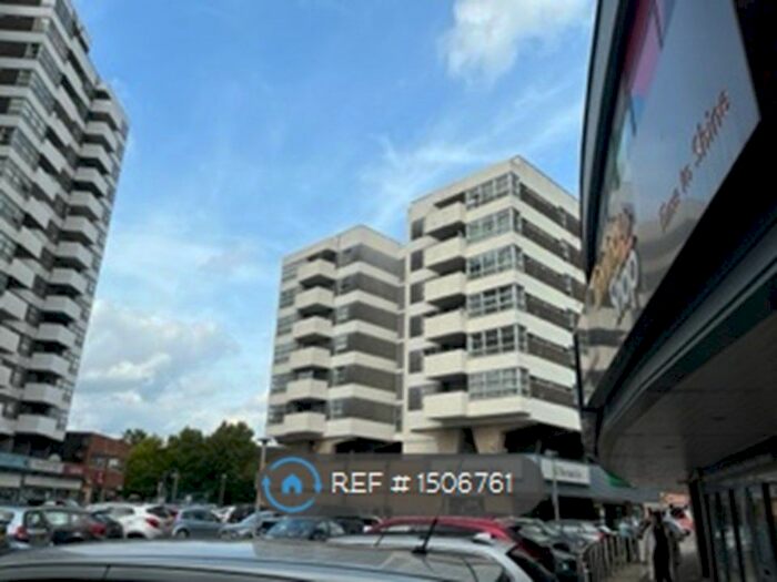 2 Bedroom Flat To Rent In Priscilla House, Sunbury-On-Thames, TW16