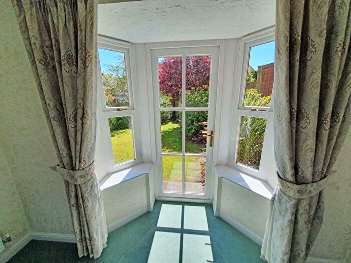 3 Bedroom Detached House For Sale In Woodsia Close, Boughton Vale, Rugby, CV23