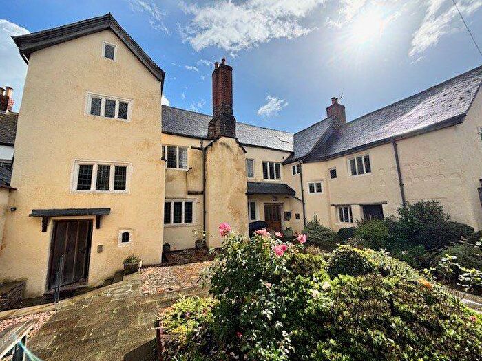 5 Bedroom Maisonette To Rent In The Walronds, Fore Street, Cullompton, EX15