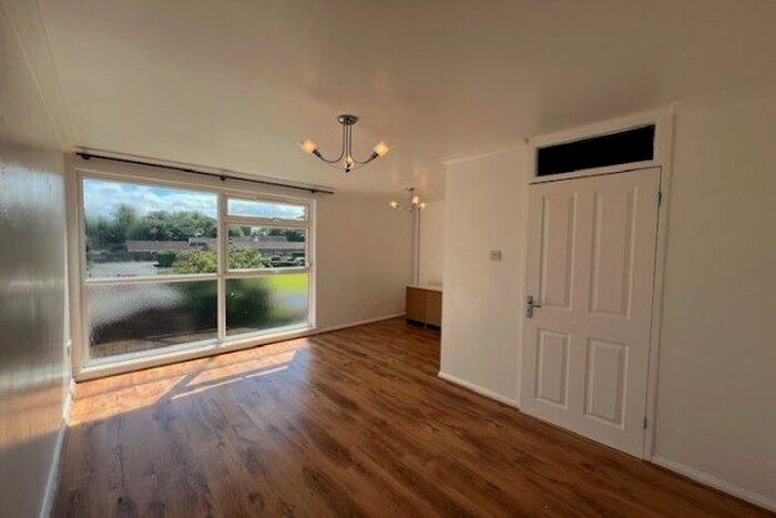 4 Bedroom Property To Rent In Buttermere, Swindon, SN3