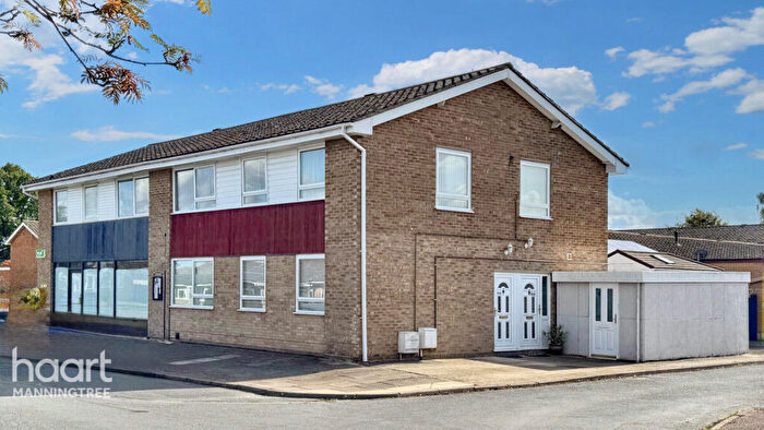3 Bedroom Apartment For Sale In Broom Knoll, East End, East Bergholt, Colchester, Essex, CO7