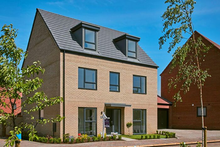 5 Bedroom Detached House For Sale In Greenfield Road, Flitton, Bedford, MK45