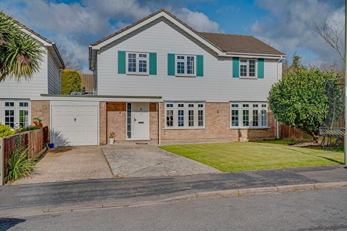 4 Bedroom Detached House For Sale In Thorn Close, Eastleigh, SO50