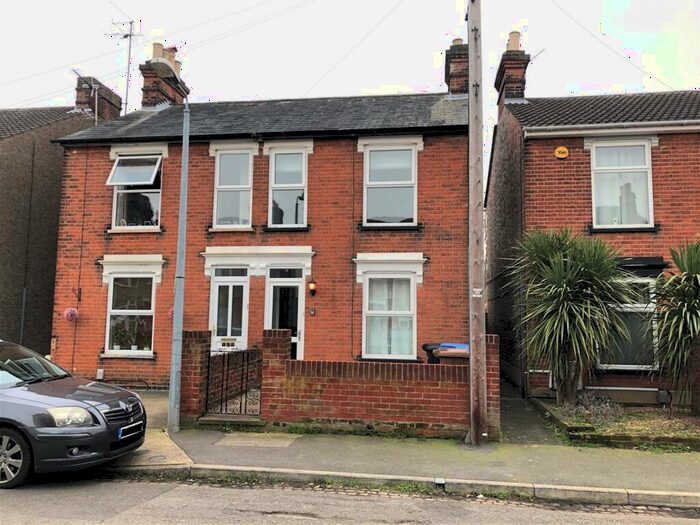 2 Bedroom Semi-Detached House To Rent In Dover Road, Ipswich, IP3