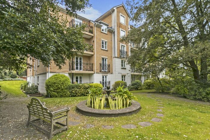 2 Bedroom Flat To Rent In Knyveton Road, Bournemouth, BH1