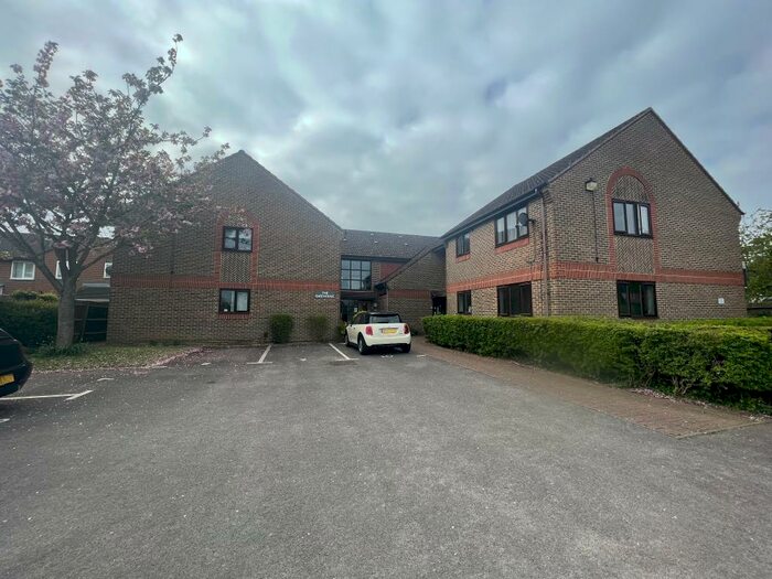 1 Bedroom Flat To Rent In Barnsland, West End, Southampton, SO30