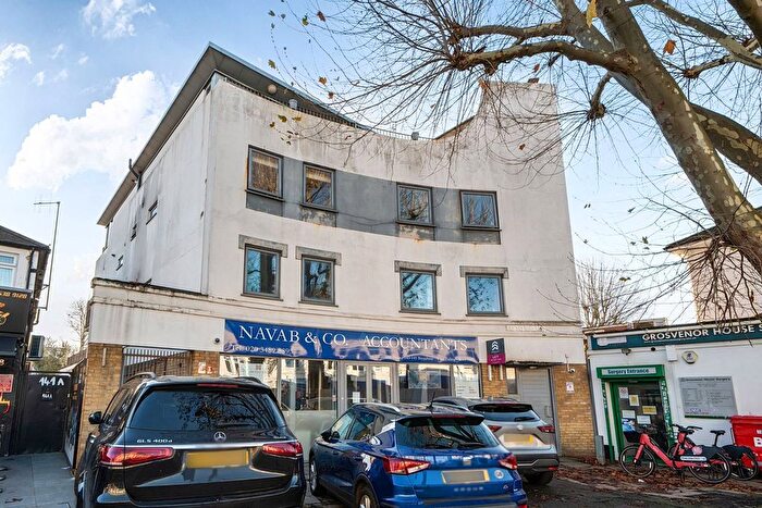 2 Bedroom Flat For Sale In Uxbridge Road, Ealing, London, W13