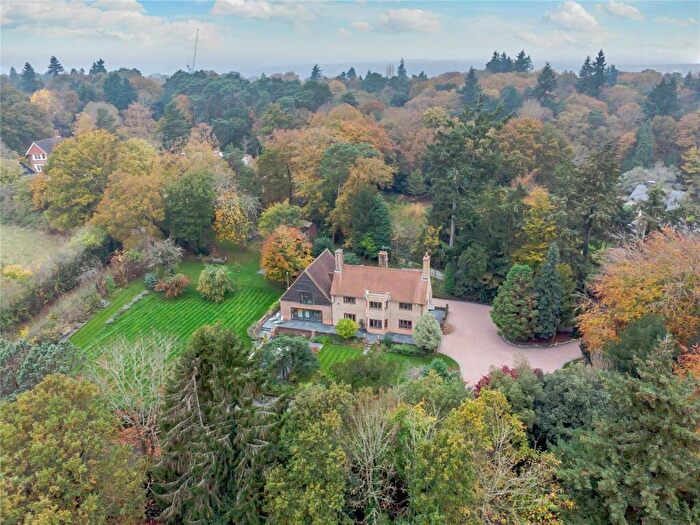 5 Bedroom Detached House For Sale In Old Compton Lane, Farnham, Surrey, GU9