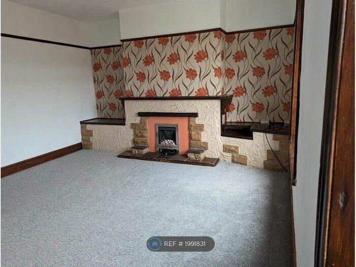 2 Bedroom Terraced House To Rent In Manchester Rd, Linthwaite, HD7