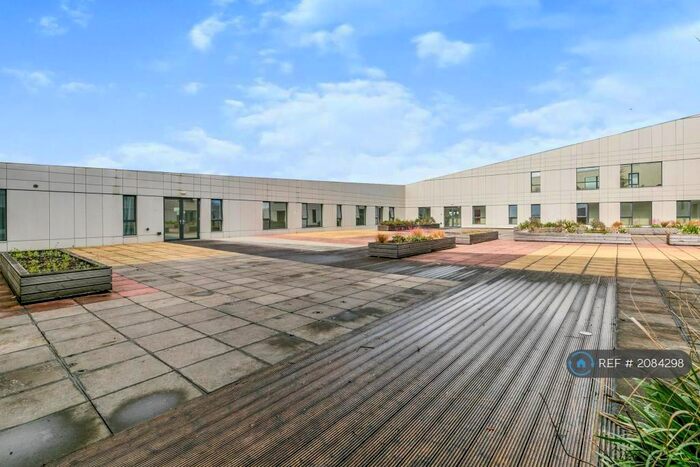 2 Bedroom Flat To Rent In Leapale Lane, Guildford, GU1