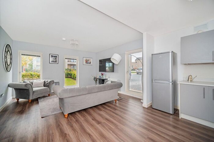 1 Bedroom Flat For Sale In Glenalmond Place, Edinburgh, EH11