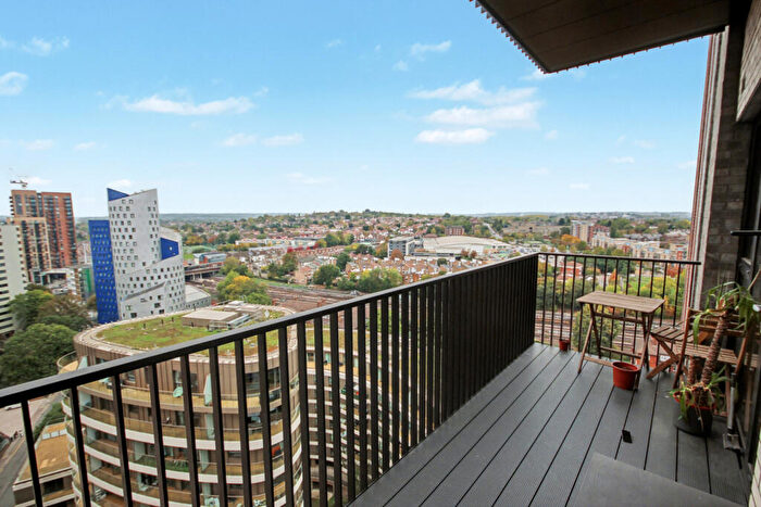 2 Bedroom Flat For Sale In North End Road, Wembley, Middlesex, HA9