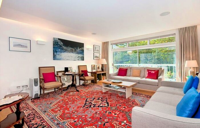 1 Bedroom Apartment To Rent In Grove End Road, St Johns Wood, London, NW8