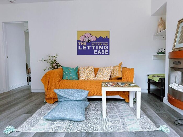 4 Bedroom Semi Detached House To Rent In Wedmore Vale, Bristol, BS3