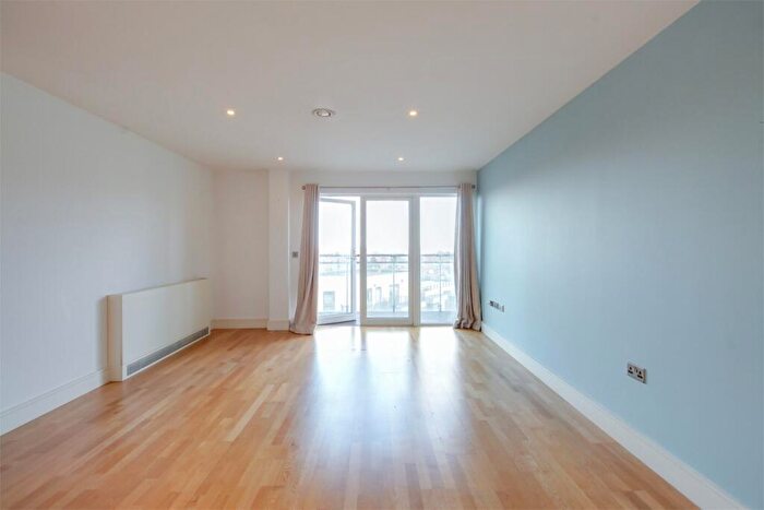 2 Bedroom Flat To Rent In Trident Point, Pinner Road, Harrow, HA1
