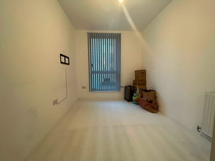 4 Bedroom Town House To Rent In Benson Street, Barking, IG11