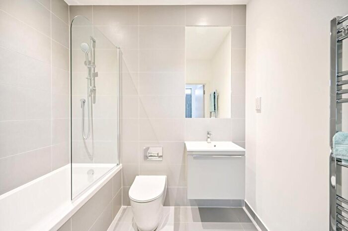 1 Bedroom Maisonette To Rent In Hampden Road, Kingston, KT1
