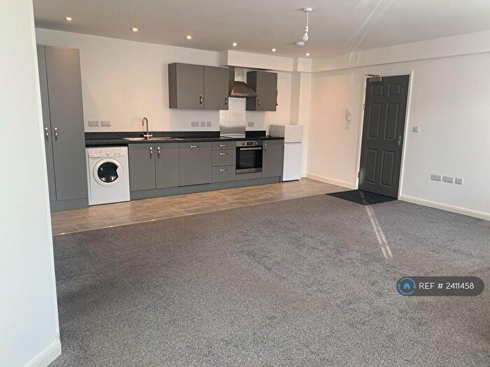 1 Bedroom Flat To Rent In School Street, Church Gresley, Swadlincote, DE11