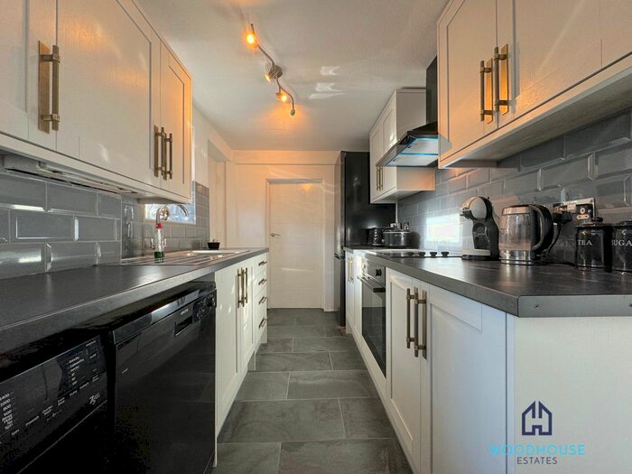 2 Bedroom Semi-Detached House To Rent In Farm Road, London, N21