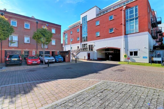 2 Bedroom Flat To Rent In Gunwharf Quays, Portsmouth, PO1