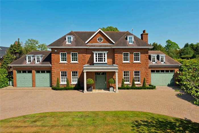 7 Bedroom Detached House For Sale In New Road, Esher, Surrey, KT10