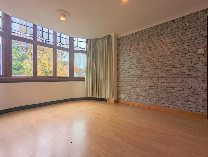 1 Bedroom Flat To Rent In Russell Road, Moseley, Birmingham, B13