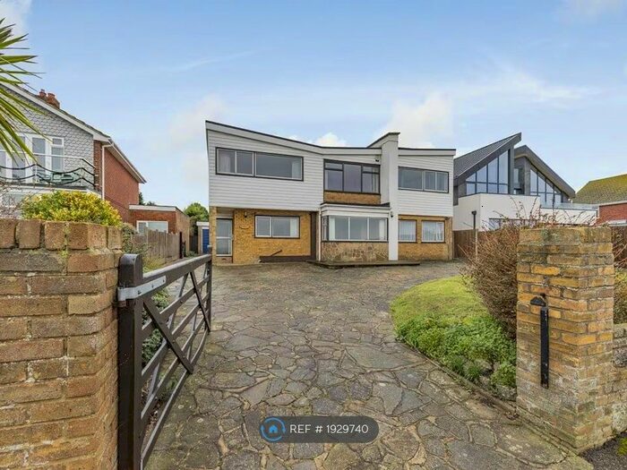 6 Bedroom Detached House To Rent In Cliff Road, Birchington, CT7