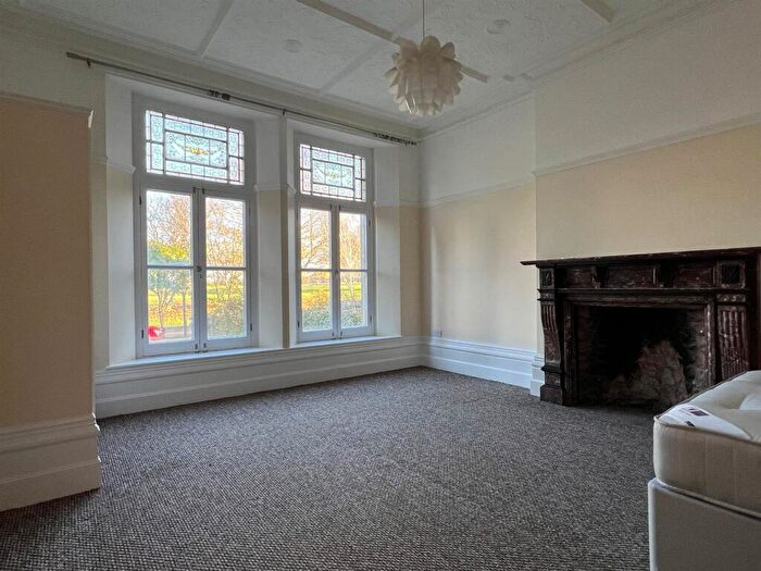 1 Bedroom Flat To Rent In Downleaze, Stoke Bishop, Bristol, BS9