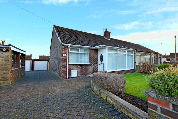 2 Bedroom Bungalow To Rent In Croft House Way, Morley, Leeds, West Yorkshire, LS27