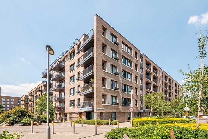 1 Bedroom Flat For Sale In Gullivers Walk, Rotherhithe, London, SE8