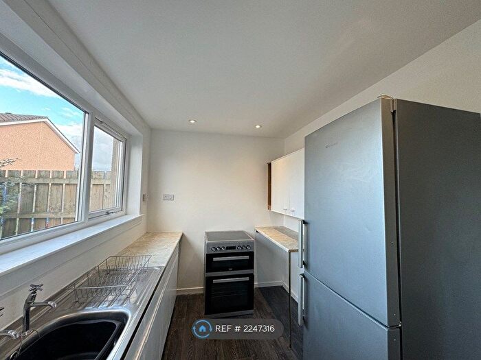 2 Bedroom End Of Terrace House To Rent In Glengonnar Street, Larkhall, ML9