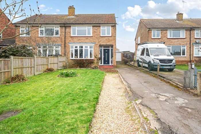 3 Bedroom Semi-Detached House For Sale In Brittains Rise, Lower Stondon, Henlow, SG16