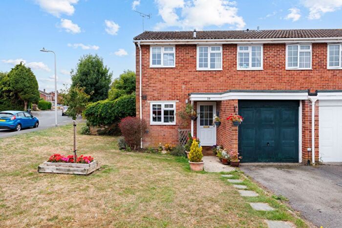 3 Bedroom Semi-Detached House For Sale In Laylands Green, Hungerford, RG17