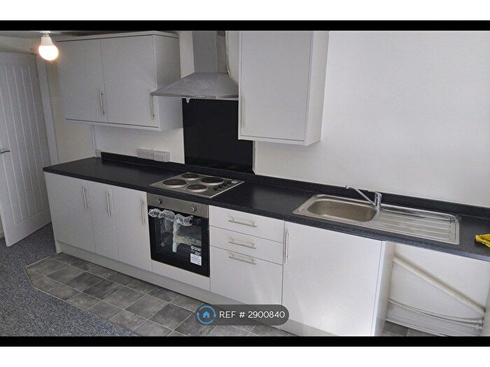 2 Bedroom Flat To Rent In Horwich, Bolton, BL6