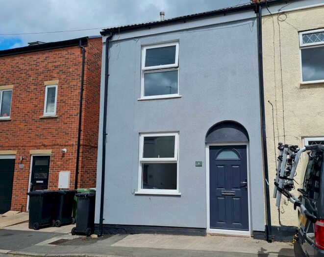 2 Bedroom Semi-Detached House To Rent In Steeple Street, Macclesfield, SK10