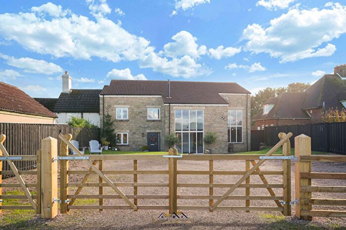 5 Bedroom Cottage For Sale In Burnt Leys Cottages, Steetley, Worksop, S80