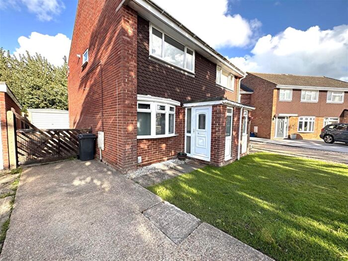 2 Bedroom Semi-Detached House To Rent In Compton Close, Lee-On-The-Solent, PO13