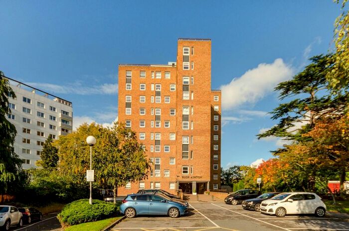 2 Bedroom Flat To Rent In Kingston Hill, Kingston Hill, Kingston Upon Thames, KT2
