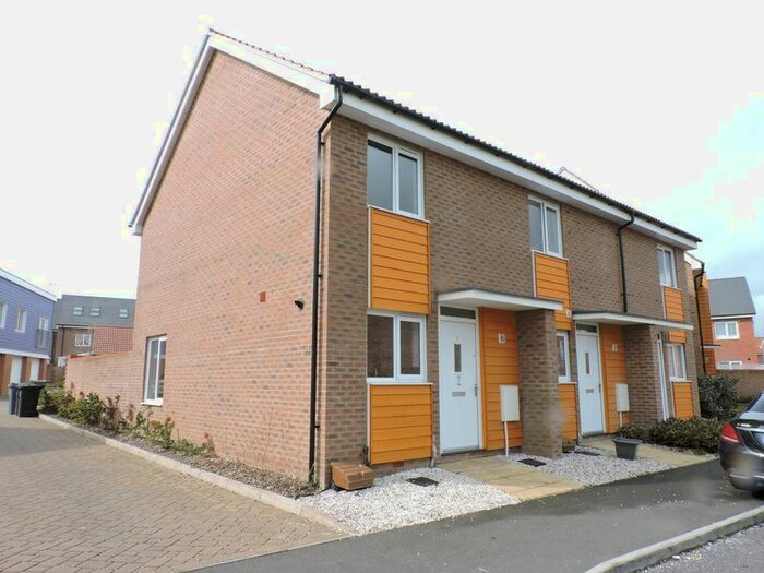 2 Bedroom Terraced House To Rent In Edmund Court, Basingstoke, RG24