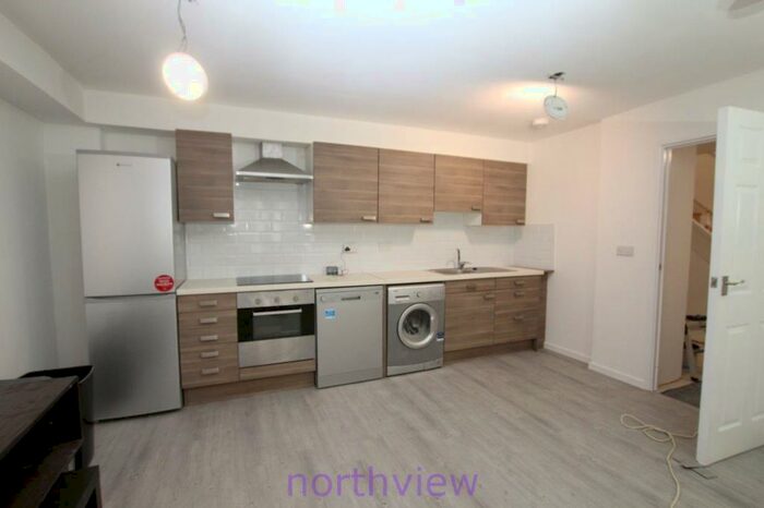 2 Bedroom Flat To Rent In Gloucester Drive, Finsbury Park, N4