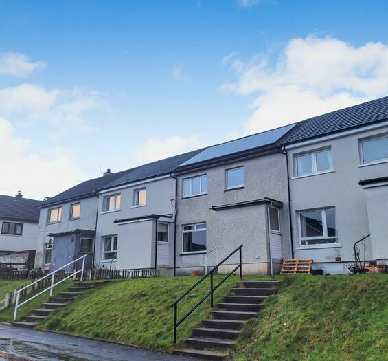 3 Bedroom Town House For Sale In Dewar Avenue, Lochgilphead, Argyll, PA31