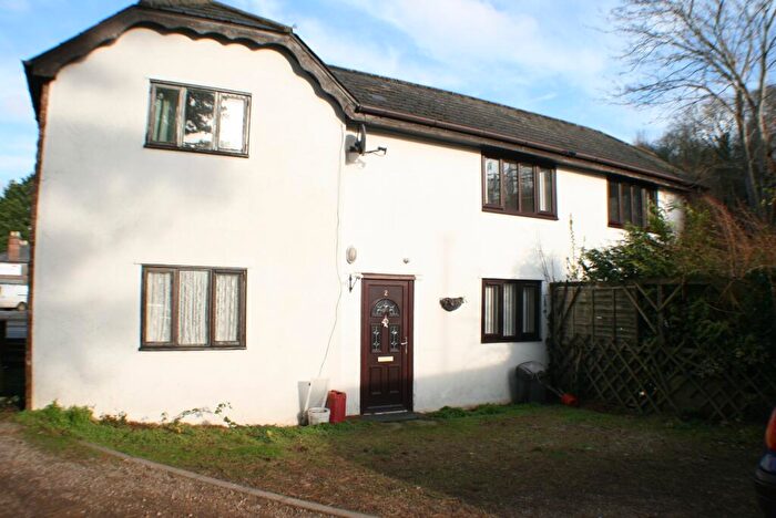 2 Bedroom Cottage To Rent In Mayhill Cottages, Wyesham, NP25
