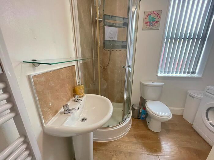 1 Bedroom Flat To Rent In Regent Street, Balby, Doncaster, DN4