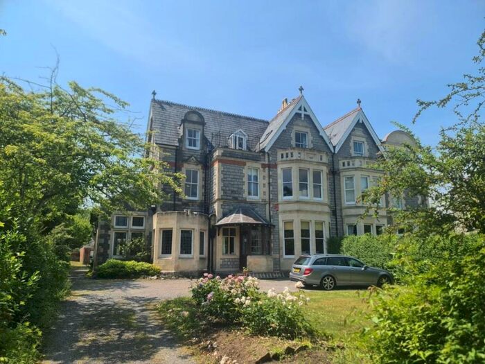 2 Bedroom Flat To Rent In Park Road, Penarth, CF64